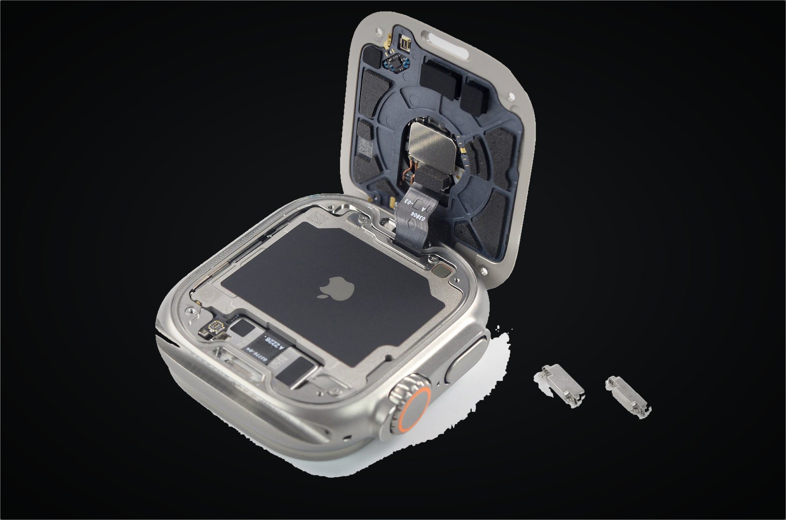 Apple Watch Ultra   opened